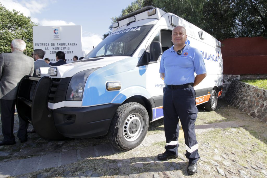 entrega-ambulancia_mauricio-kuri_coregidora_mg_5040