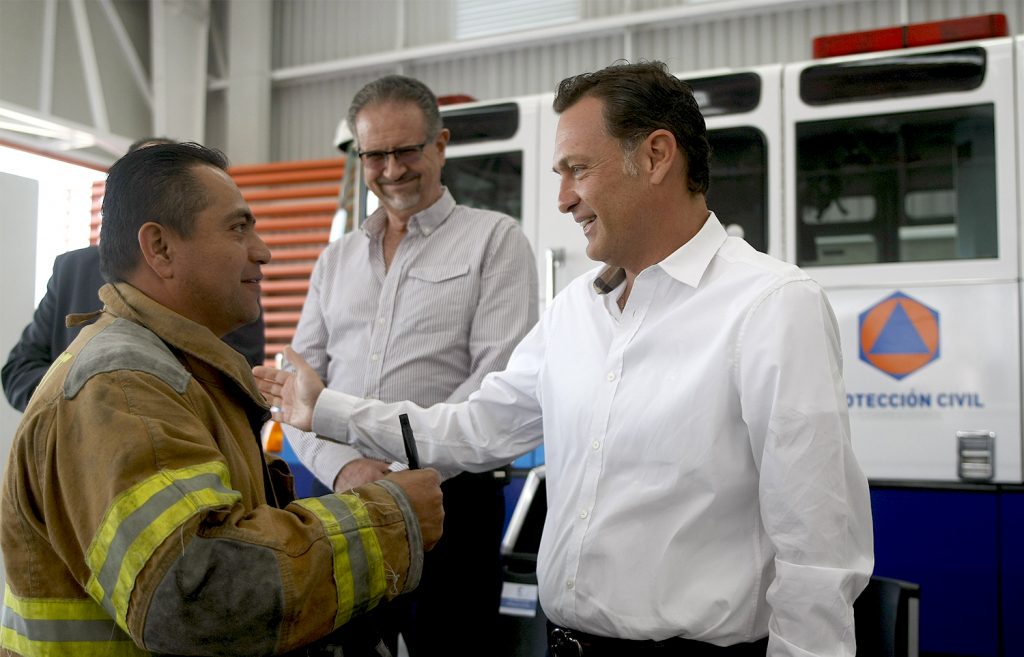 Entrega camión de bomberos (1)