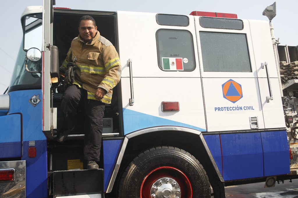 Entrega camión de bomberos (5)