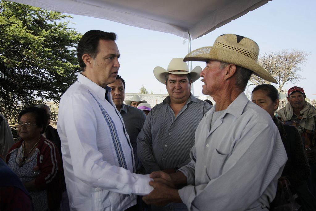 Entrega de tractor (1)