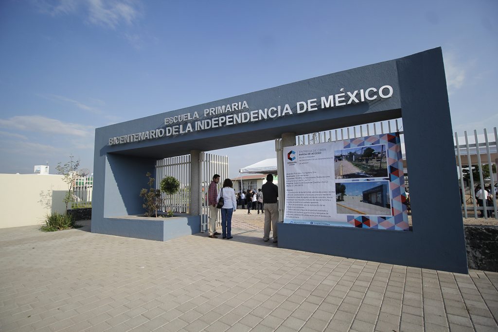 Entrega de obra-primaria Bicentenario (4)