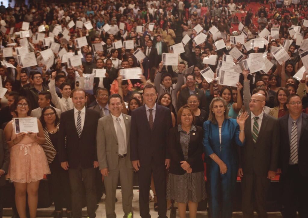 Graduación CECyTEQ (4)