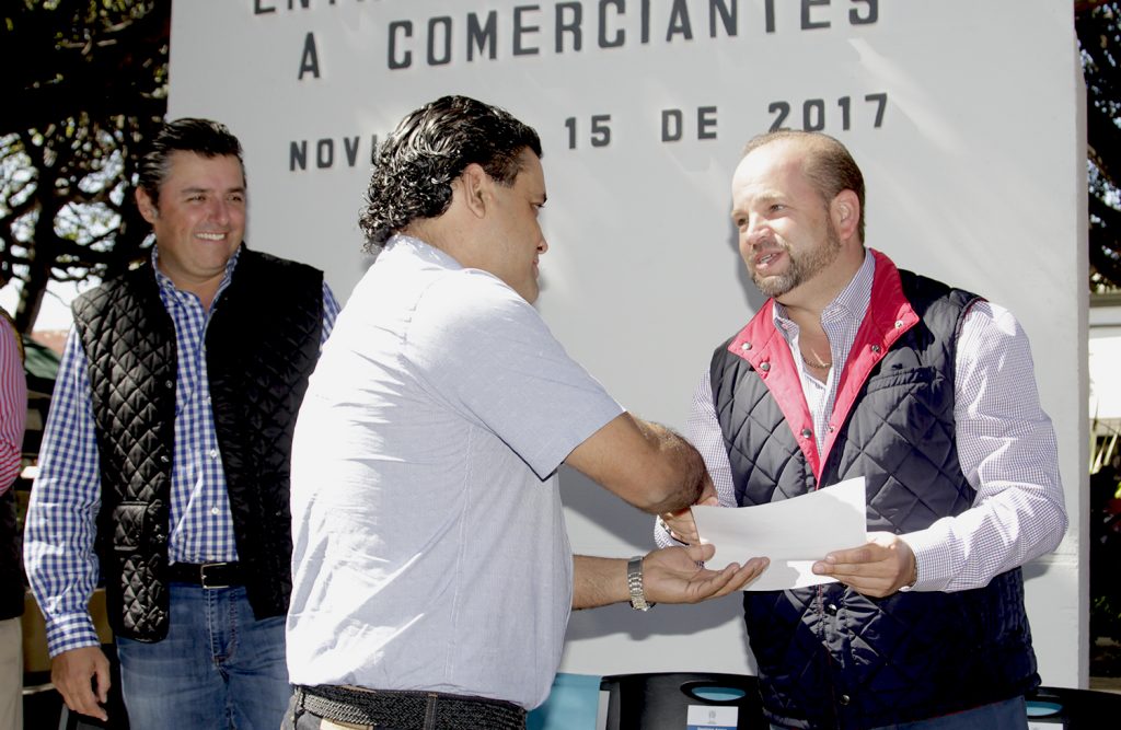 Entrega lonas y carritos (2)