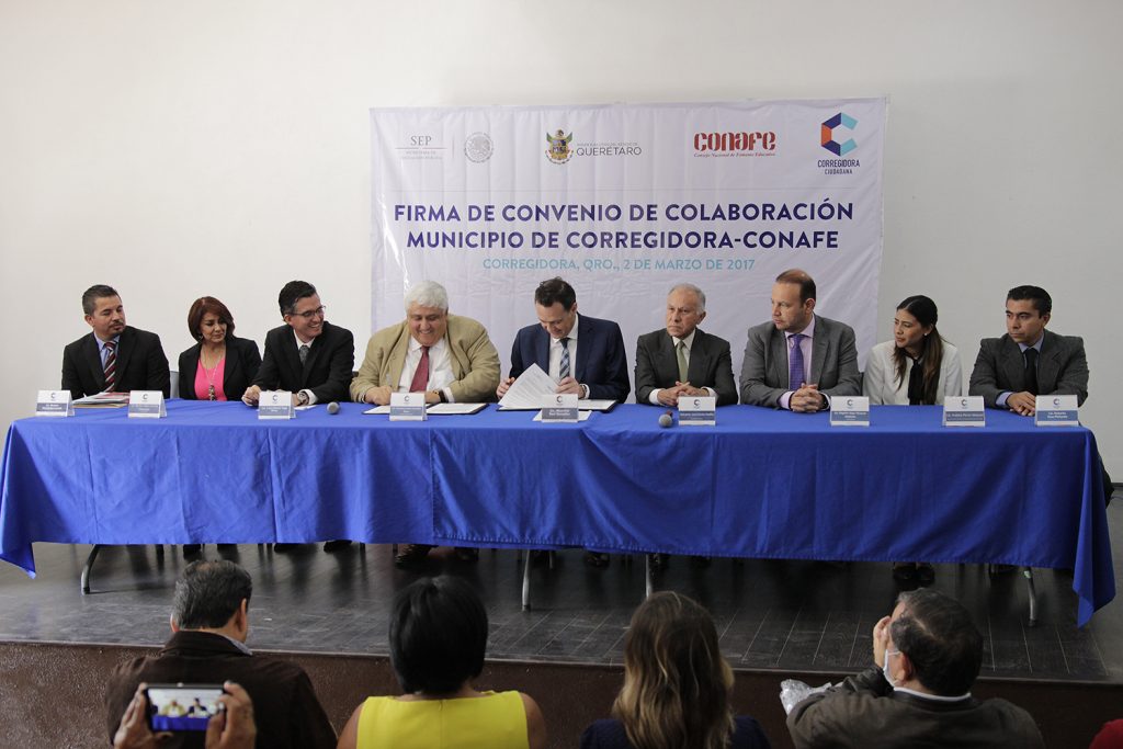 Firman Corregidora y CONAFE convenio de colaboración (1)
